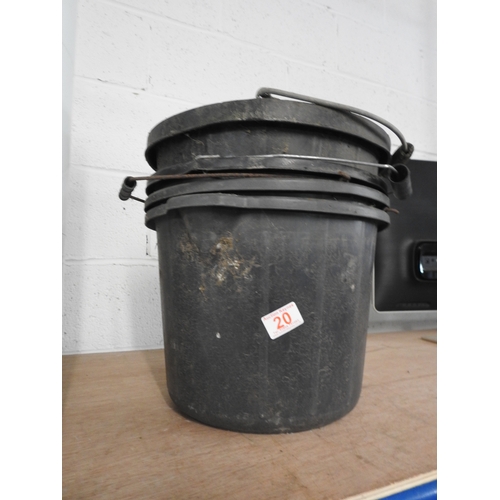 Lot 20        