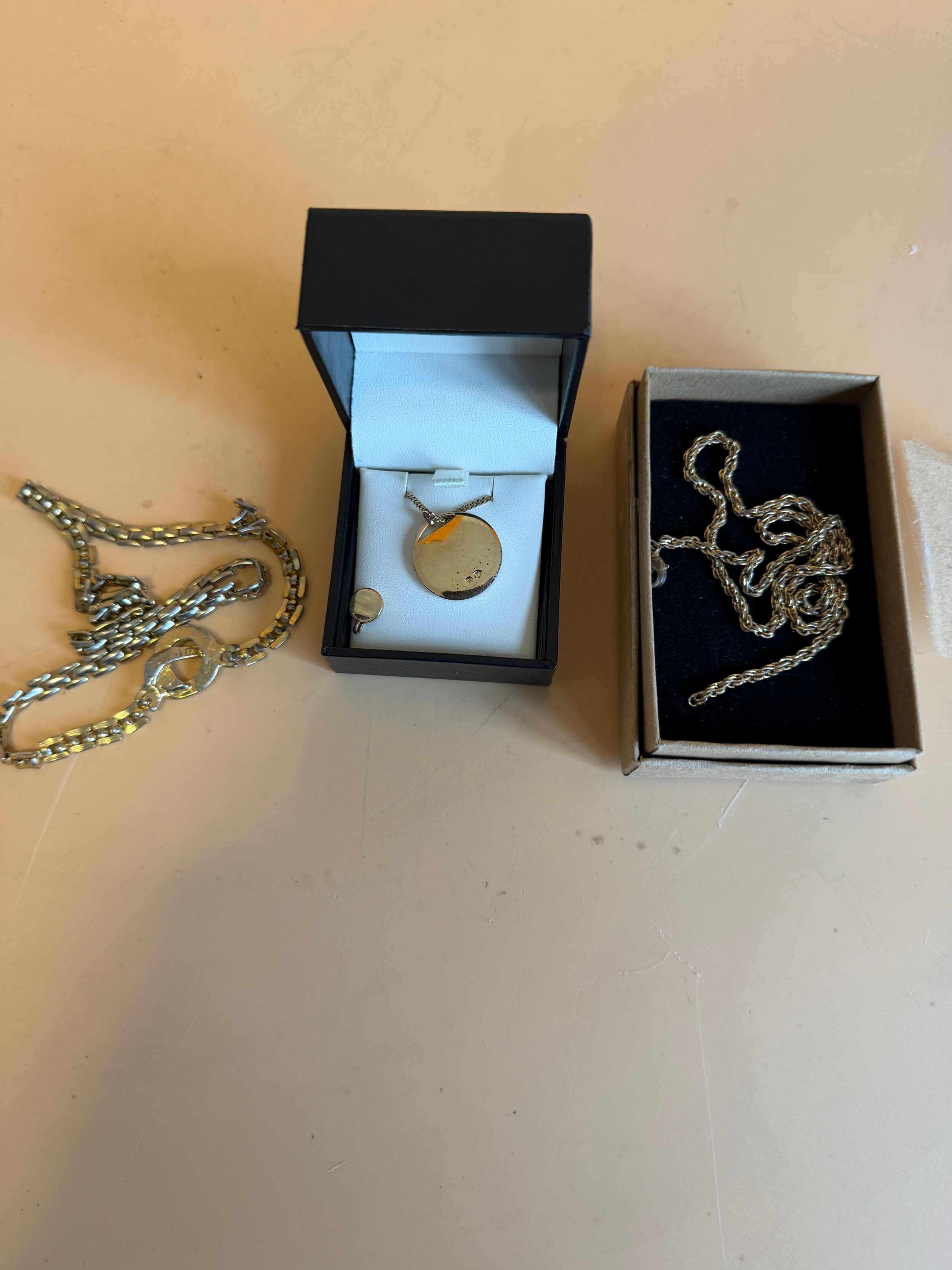 3 chains