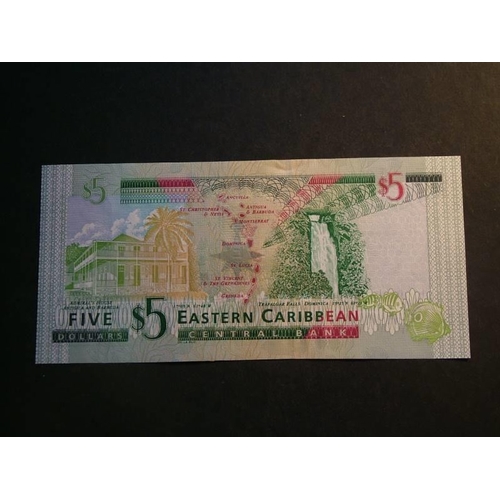 26 - EAST CARIBBEAN STATES.  $5, ND(2003), suffix letter K, issue for St. Kitts, P-42k, UNC