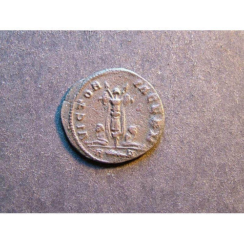 120 - ROMAN IMPERIAL.  Probus (AD276-282), Billon Antoninianus, PROBVS P F AVG, rad. & cuir. bust r. / VIC... 
