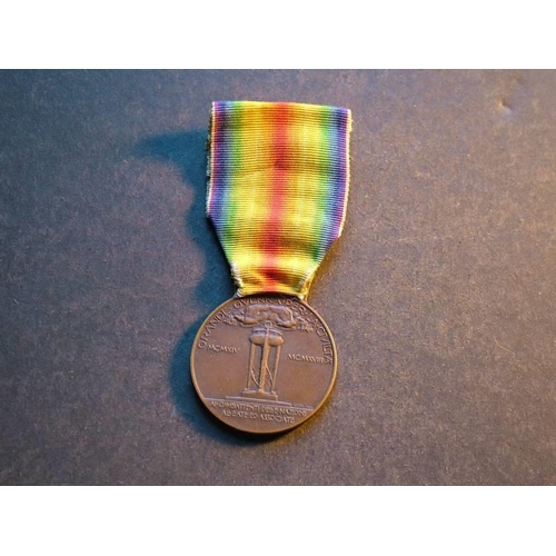 477 - Italy.  WWI Allied Victory Medal, original, VF with ribbon.