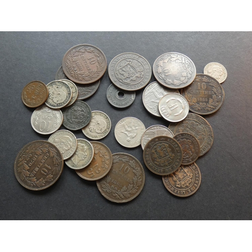379 - LUXEMBOURG.  2½ Centimes (1854 “DUCHÉ”, 1901 verdigris), 5c (1854, 1855 holed, 1901), 10c [1855A x2,... 