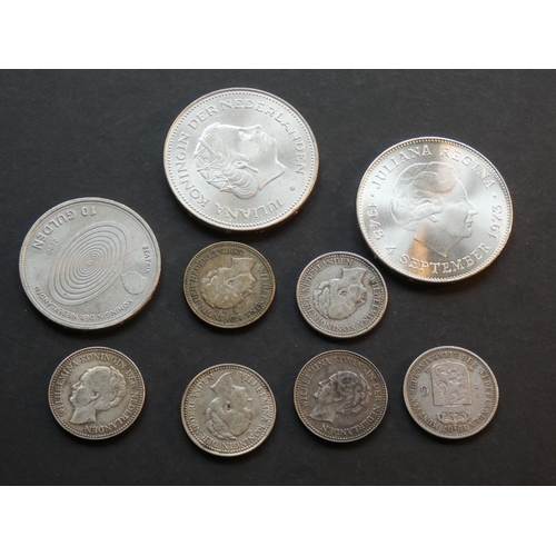 393 - NETHERLANDS.  ½ Gulden (1907, 1921, 1922, 1928, 1929, 1930) and 10G [(ND-1970 (25th anniversary of l... 