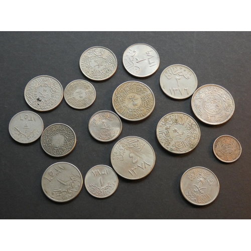 433 - SAUDI ARABIA – United Kingdom.  ½ Ghirsh (AH1356 plain edge, AH1356 reeded edge), 1 Ghirsh (AH1356 r... 