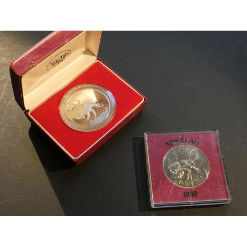 477 - TOKELAU.  1 Tala, 1980, Copper-Nickel UNC, KM3 and Silver Proof, KM3a, both cased. (2)