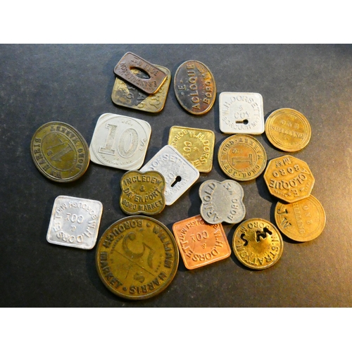 485 - MARKET TOKENS.  Borough Market, various, including E. Acloque (6d, 1s), Arnold (no value stated), W.... 