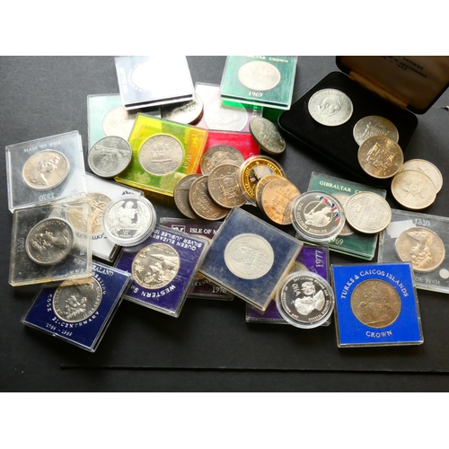 92 - COLLECTION – Commonwealth of Nations.  Crown-sized coins, including Cook Islands x1, Falkland Island... 