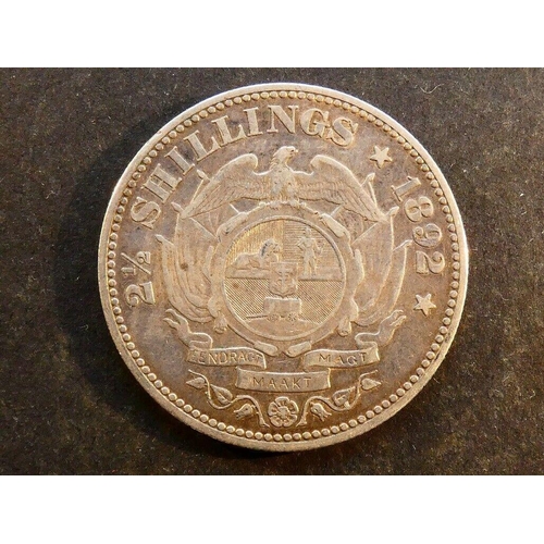 366 - SOUTH AFRICA.  Zuid-Afrikaansche Republiek, ½-crown, 1892, KM7, F