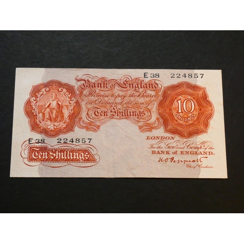 48 - GREAT BRITAIN – BANK OF ENGLAND.  10 Shillings.  Sign. PEPPIATT, B235 (BE22c), serial number E38 224... 