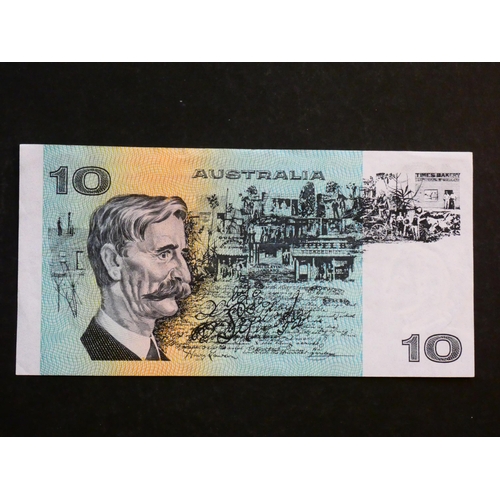 21 - AUSTRALIA.  10 Dollars, ND(1979), sign. Knight-Stone, P-45c, NVF