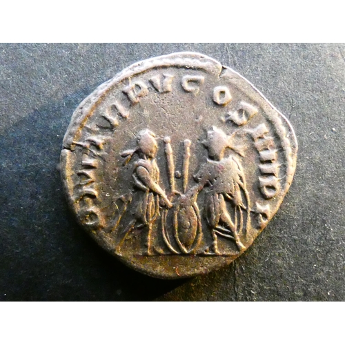 137 - ROMAN IMPERIAL.  Valerian (253-260CE), billon Antoninianus, 3.30g, obverse; IMP VALERIANVS AVG, radi... 