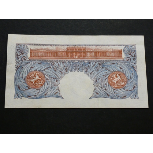 64 - GREAT BRITAIN, BANK OF ENGLAND.  1 Pound.  Sign. PEPPIATT, B249 (BE47g), serial number U26E 151454, ... 