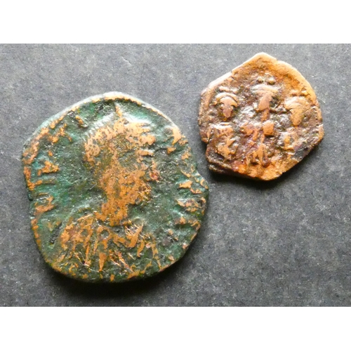 183 - BYZANTINE.  Large copper Follis, 14.59g, of Justin I (518-527), obverse; laureate bust right, revers... 