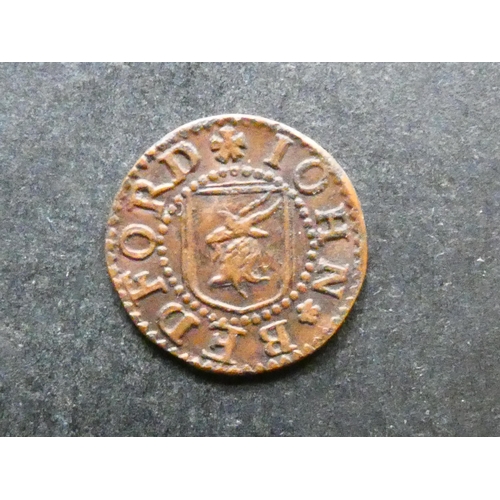 423 - TRADESMEN'S TOKENS, 17TH CENTURY.  Durham, Farthing, Gateshead, obverse; IOHN BEDFORD, shield of arm... 