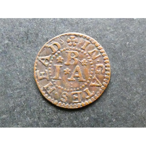 423 - TRADESMEN'S TOKENS, 17TH CENTURY.  Durham, Farthing, Gateshead, obverse; IOHN BEDFORD, shield of arm... 