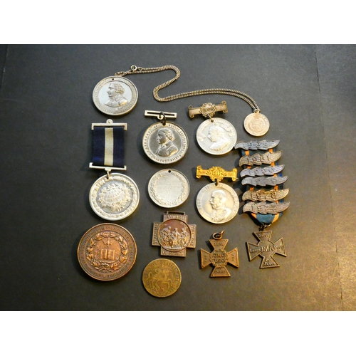 553 - MEDALLIONS.  Various, royalty etc, including school attendance & prize medals x6;  1880, Sunday Scho... 