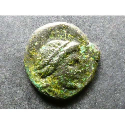 16 - GREEK.  Peloponessos, AE Dichalkon, 17mm, 3.65g, of Olympia at Elis, circa 200-190 BCE, obverse; lau... 