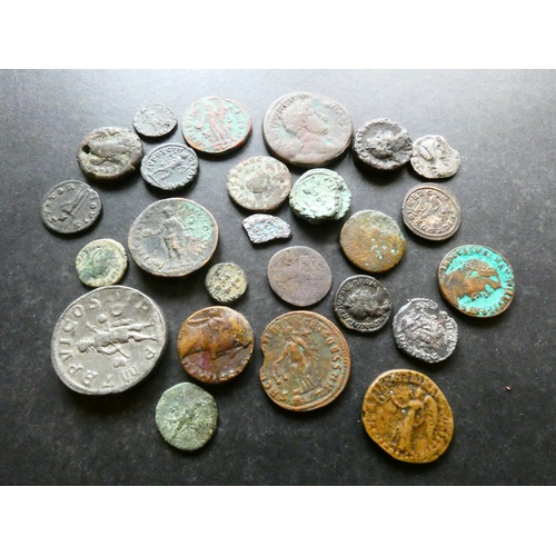 40 - ROMAN.  Small collection including Arcadius (383-408 CE), bronze Maiorina, obverse; D N ARCADIVS P F... 