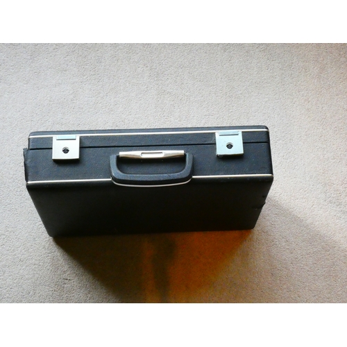 102 - ACCESSORIES.  Storage/carrying case by Abafil, 