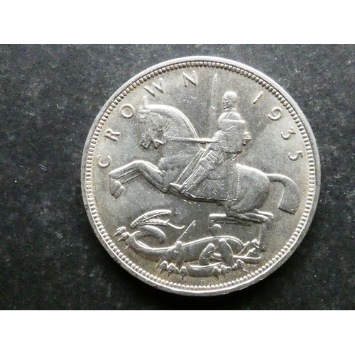 28 - UNITED KINGDOM.  George V (1910-1936). Silver Crown (5 Shillings), 1935, silver Jubilee issue, S-404... 