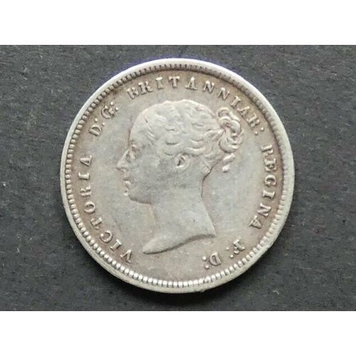 31 - MAUNDY MONEY.   Victoria (1837-1901). Silver Fourpence, Maundy issue, 1850, S-3917, VF