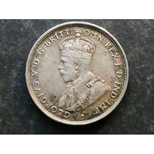 40 - AUSTRALIA.  Florin, 1914, London mint, KM27, Fine, light scratches.