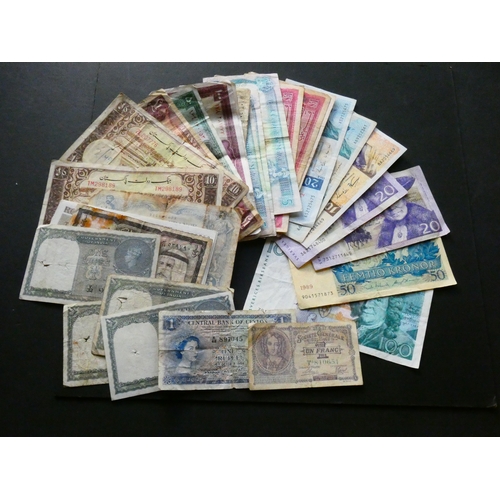 4 - COLLECTION.  WORLD, including Belgium x4, Ceylon x1, France x1, Ghana x1, India x4, Iran x3, Kuwait ... 