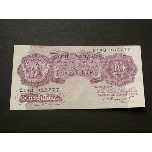 18 - GREAT BRITAIN, BANK OF ENGLAND.  10 Shillings.  Sign. PEPPIATT, B251 (BE24c), serial number C34D 355... 