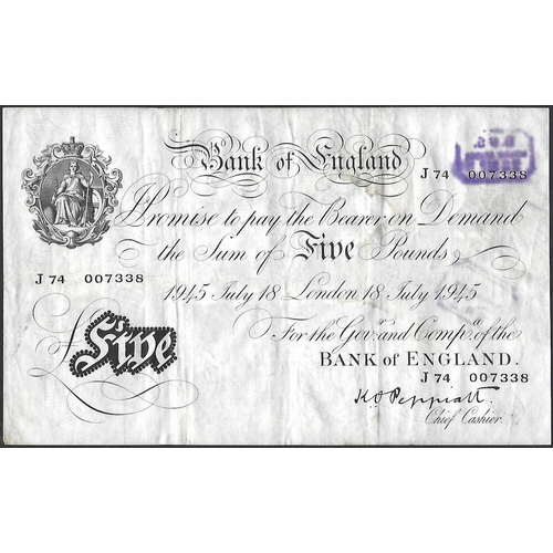 28 - GREAT BRITAIN, BANK OF ENGLAND. 5 Pounds.  London, 18th July 1945, sign. K.O. PEPPIATT, thick paper,... 