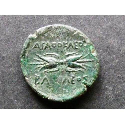 96 - GREEK.  Italy, Sicily, AE24, 9.10g, of Syracuse, reign of Agathokles, 317-289 BCE, obverse; ΣΩTEIPA,... 