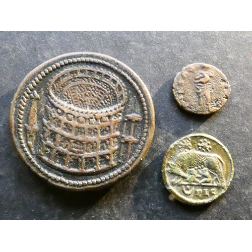 105 - ROMAN IMPERIAL.  Constantine I (308-337 CE), billon reduced Centenionalis, VRBS ROMA type, two stars... 