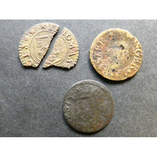 352 - TRADESMEN’S TOKENS, 17TH CENTURY.  Oxfordshire, 3x Bicester Farthings, including obverse; IOHN BORRO... 