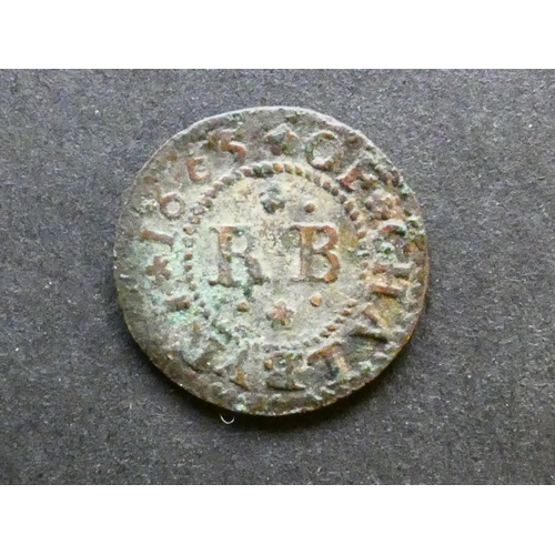 357 - TRADESMEN’S TOKENS, 17TH CENTURY.  Oxfordshire, Charlbury, Farthing, obverse; ROBERT BROOKES, a man ... 