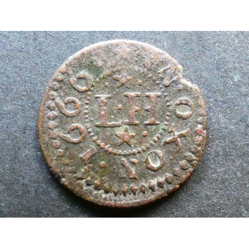 372 - TRADESMEN’S TOKENS, 17TH CENTURY.  Oxfordshire, Oxford, Farthing, obverse; LEWIS HINE, the grocers’ ... 