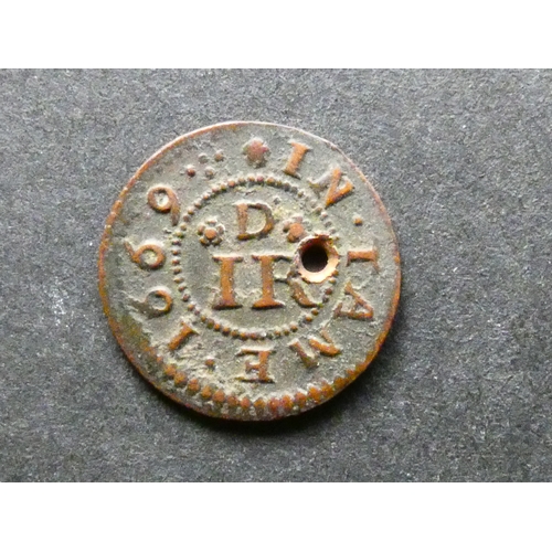 382 - TRADESMEN’S TOKENS, 17TH CENTURY.  Oxfordshire, Thame, Farthing, obverse; IOHN DANIELL, HATER, a hat... 