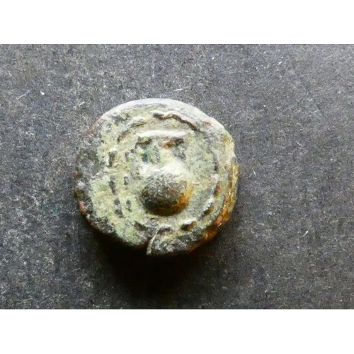 138 - GREEK. Italy, Lucania, AE Sextans, 10mm, 2.09g, of Paestum, circa 1st Century BCE, obverse; aryballo... 