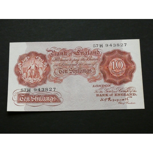 50 - GREAT BRITAIN, BANK OF ENGLAND.  10 Shillings.  Sign. PEPPIATT, B262 (BE26b), serial number 57H 9438... 