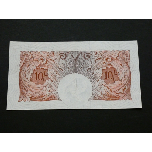 51 - GREAT BRITAIN, BANK OF ENGLAND.  10 Shillings.  Sign. O'BRIEN, replacement issue, B272 (BE32), seria... 