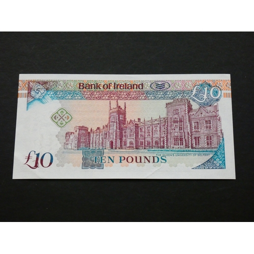 98 - NORTHERN IRELAND.  Bank of Ireland.  10 Pounds, 1.5.2005, sign. David McGowan, NI.226b (P-79Ab), pre... 