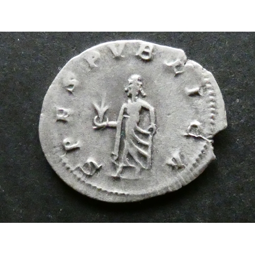 153 - ROMAN IMPERIAL.  Valerian Senior (253-260 CE), billon Antoninianus, 2.67g, obverse; IMP VALERIANVS P... 