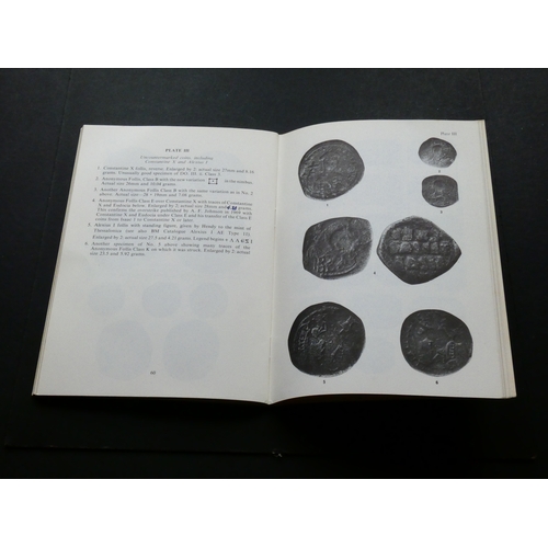123 - BOOK.  N.M. Lowick, S. Bendall & P.D. Whitting, THE MARDIN HOARD - ISLAMIC COUNTERMARKS ON BYZANTINE... 
