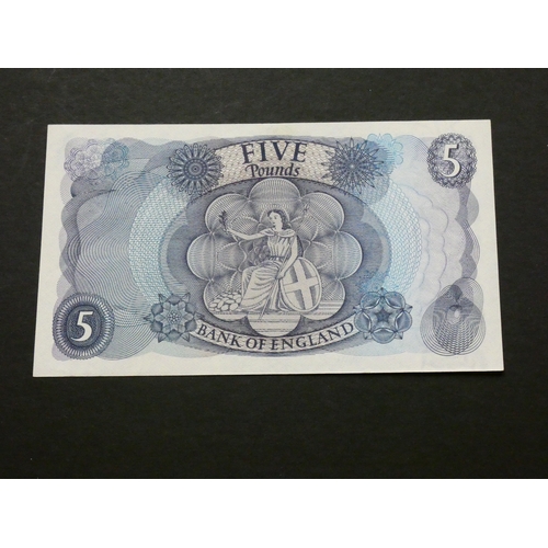 58 - GREAT BRITAIN, BANK OF ENGLAND.  5 Pounds.  Sign. FFORDE, B314 (BE103c), serial number 43D 002866, E... 