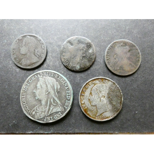 387 - 18TH CENTURY EVASIVES.  Various Halfpennies, including 1730, obverse; GEORGE RULES, reverse; BRITAIN... 