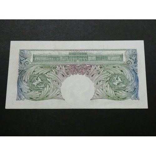 45 - GREAT BRITAIN, BANK OF ENGLAND.  1 Pound.  Sign. BEALE, B268 (BE54i), serial number E21J 123285, AUN... 