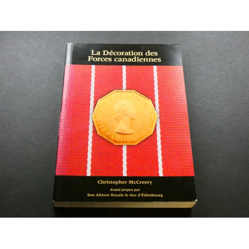 35 - BOOK. Medals & militaria, Canada,  Christopher McCreery, THE CANDIAN FORCES' DECORATION, (2009), lar... 