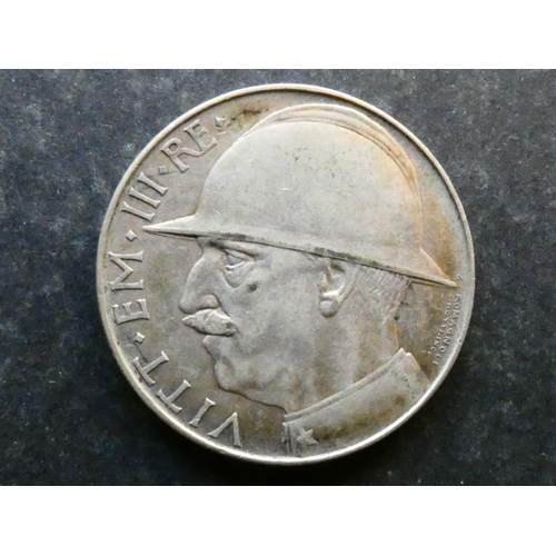 130 - COIN. Italy, Emanuele III (1900-1946), silver 20 Lire, 1928 R, Rome mint, KM, Fine+