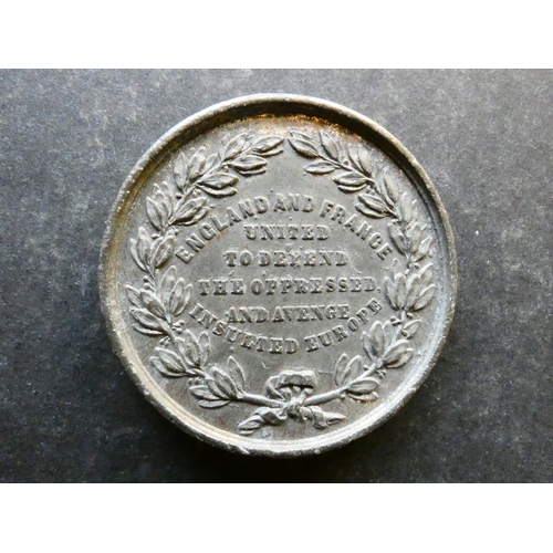 167 - MEDALLION.  1854, Anglo-French Alliance, obverse; HOLY ALLIANCE - LA SAINTE ALLIANCE, British and Fr... 