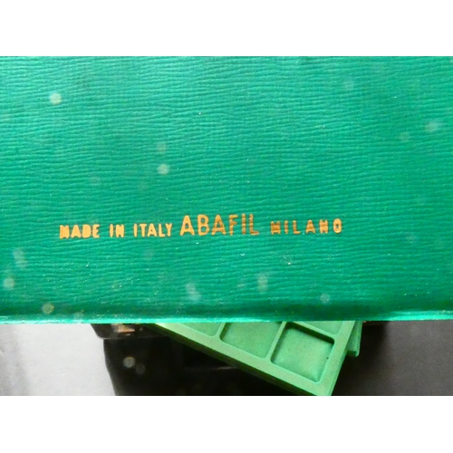 194 - ACCESSORIES.  Carrying/storage case, by Abafil, model 