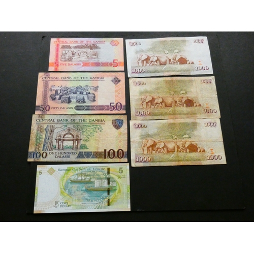 22 - BANKNOTES.  World, Africa, small collection including Gambia [100 Dalasis, ND(2006), P-29aa, 50 Dala... 