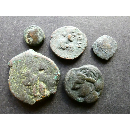 83 - COINS. Ancient Greek, a small group of bronze types, circa 3rd to 1st Century BCE, Greek and/or Grae... 